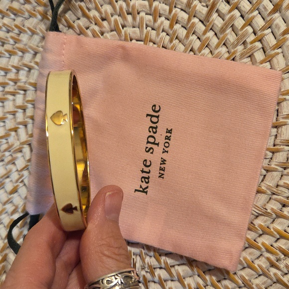 Kate Spade Gold Spade Bangle Bracelet - Picture 1 of 2